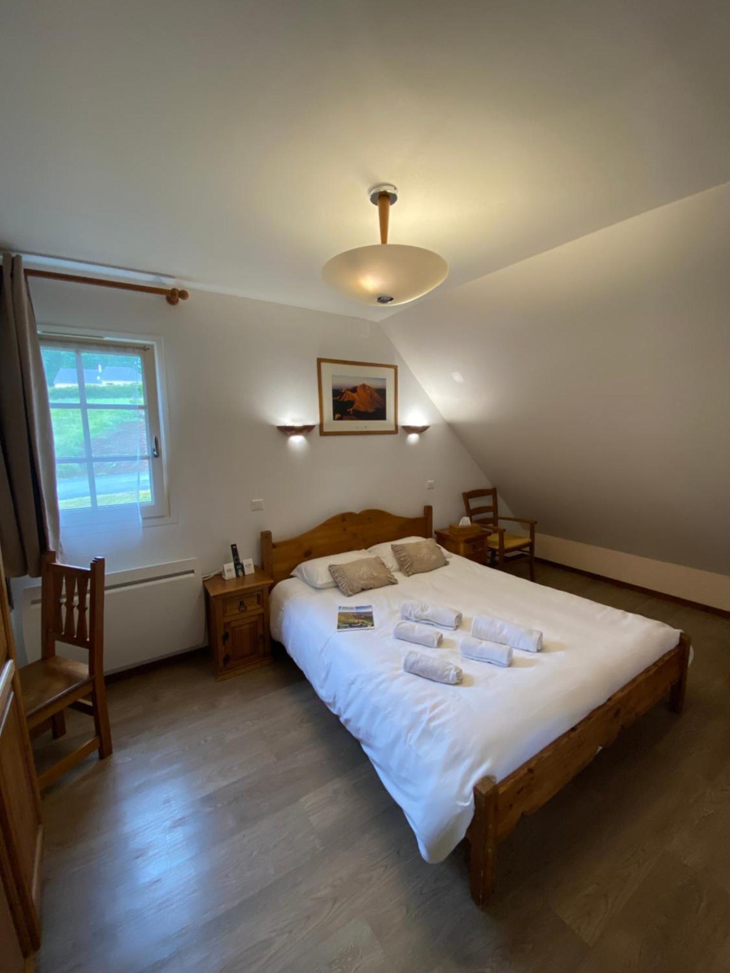 Logis Hotel Restaurant Auberge Du Bougnat Saint-Victor-la-Riviere エクステリア 写真